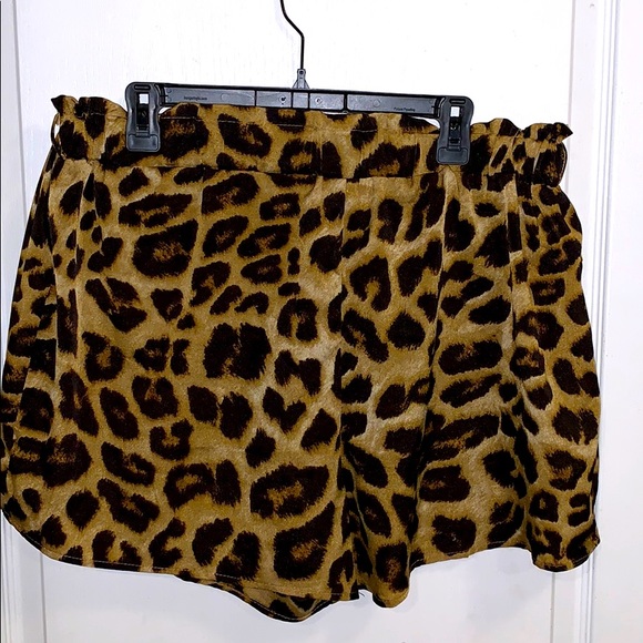 SHEIN Pants - Cheetah print shorts